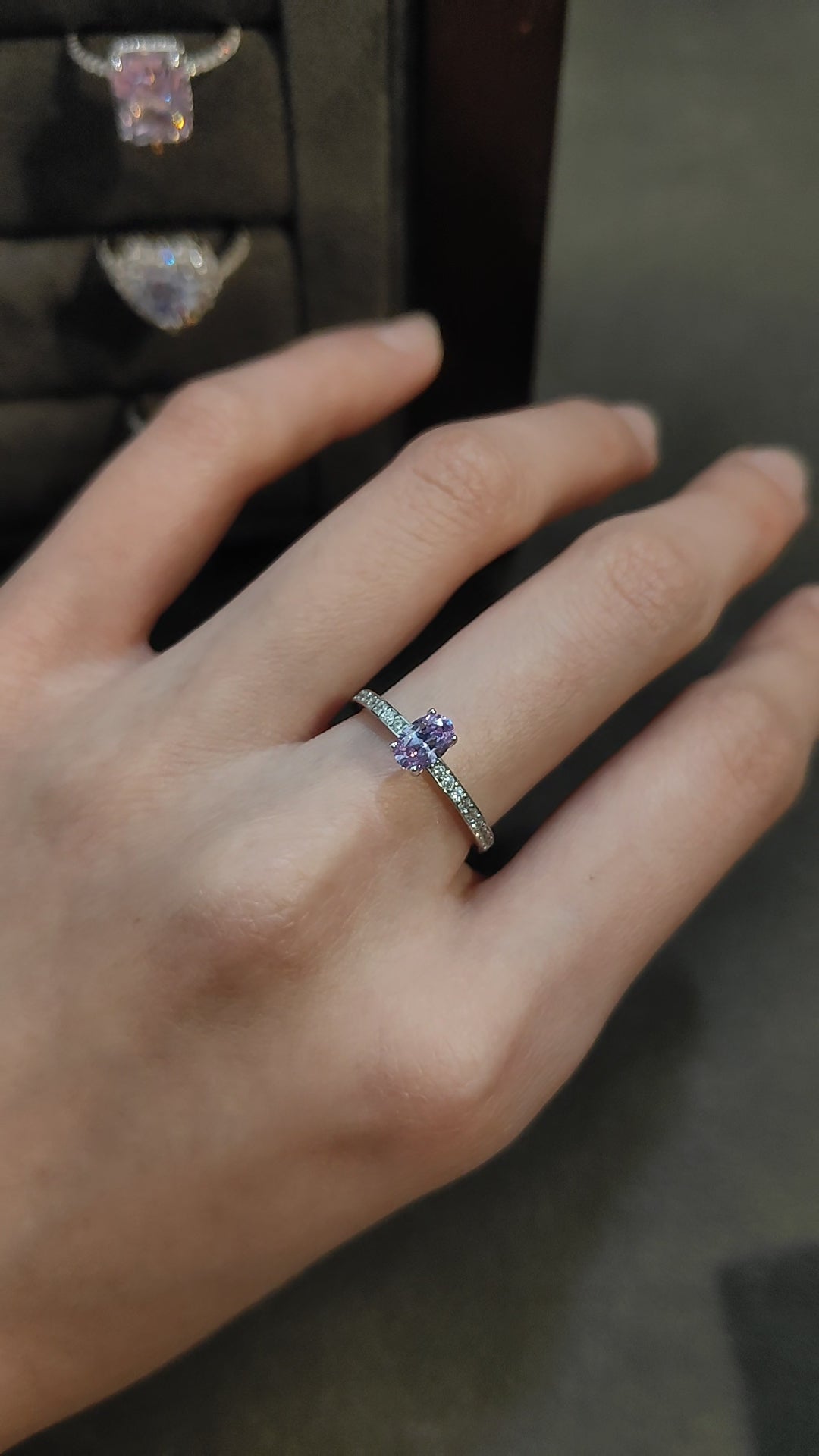 橢圓冰花切銀河紫鑽戒