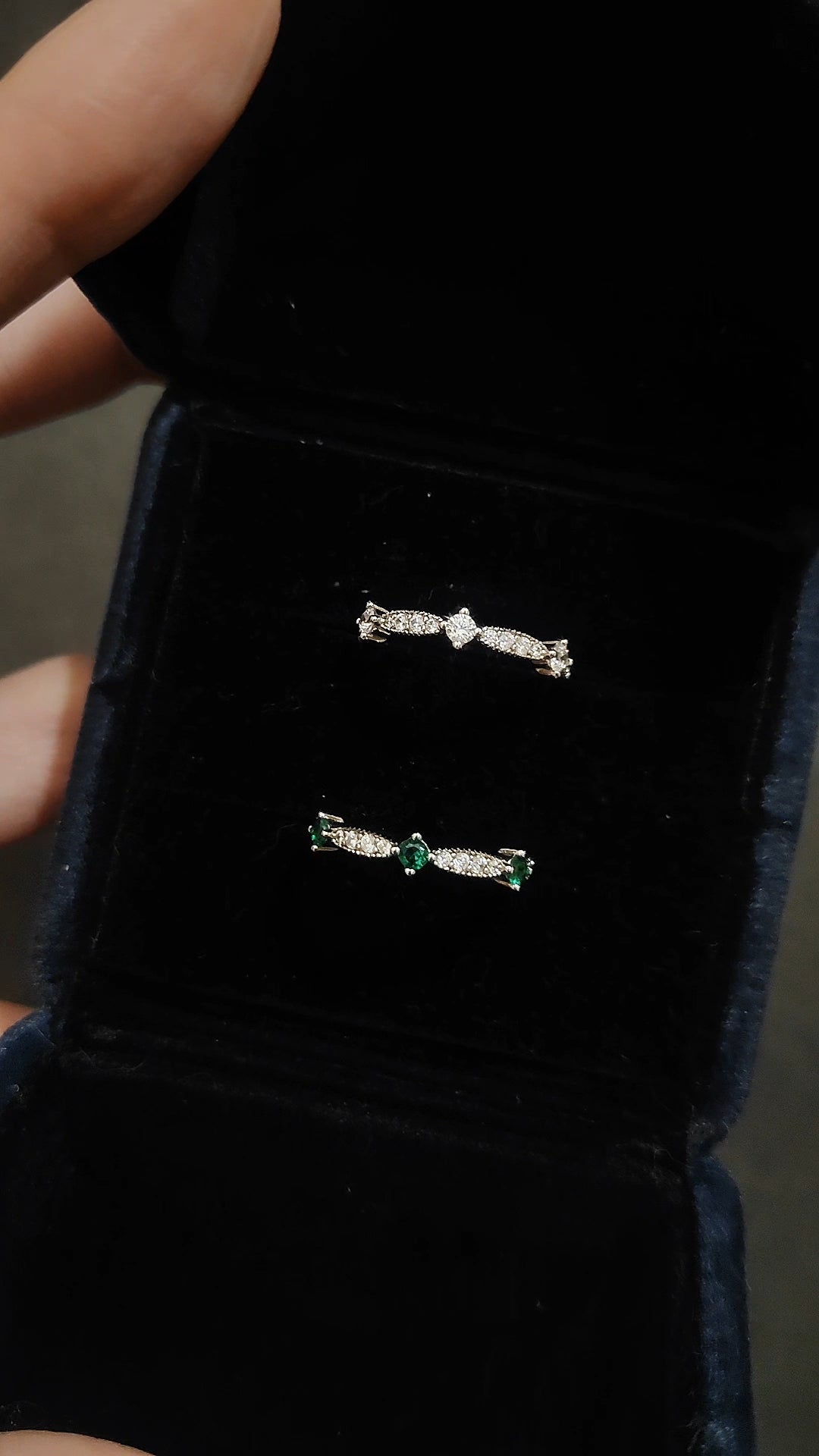 緞帶冰花圓鑽排戒