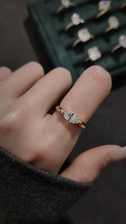 European and American gold ring with horse eye shape and ice flower