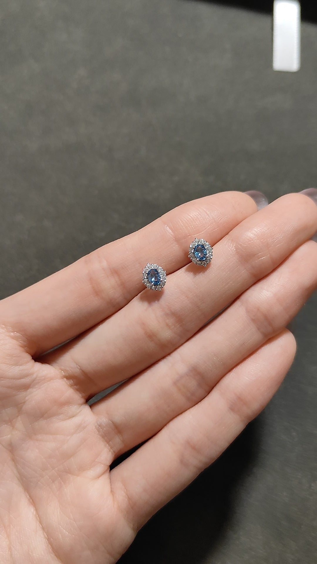 Smoky blue small classic earrings