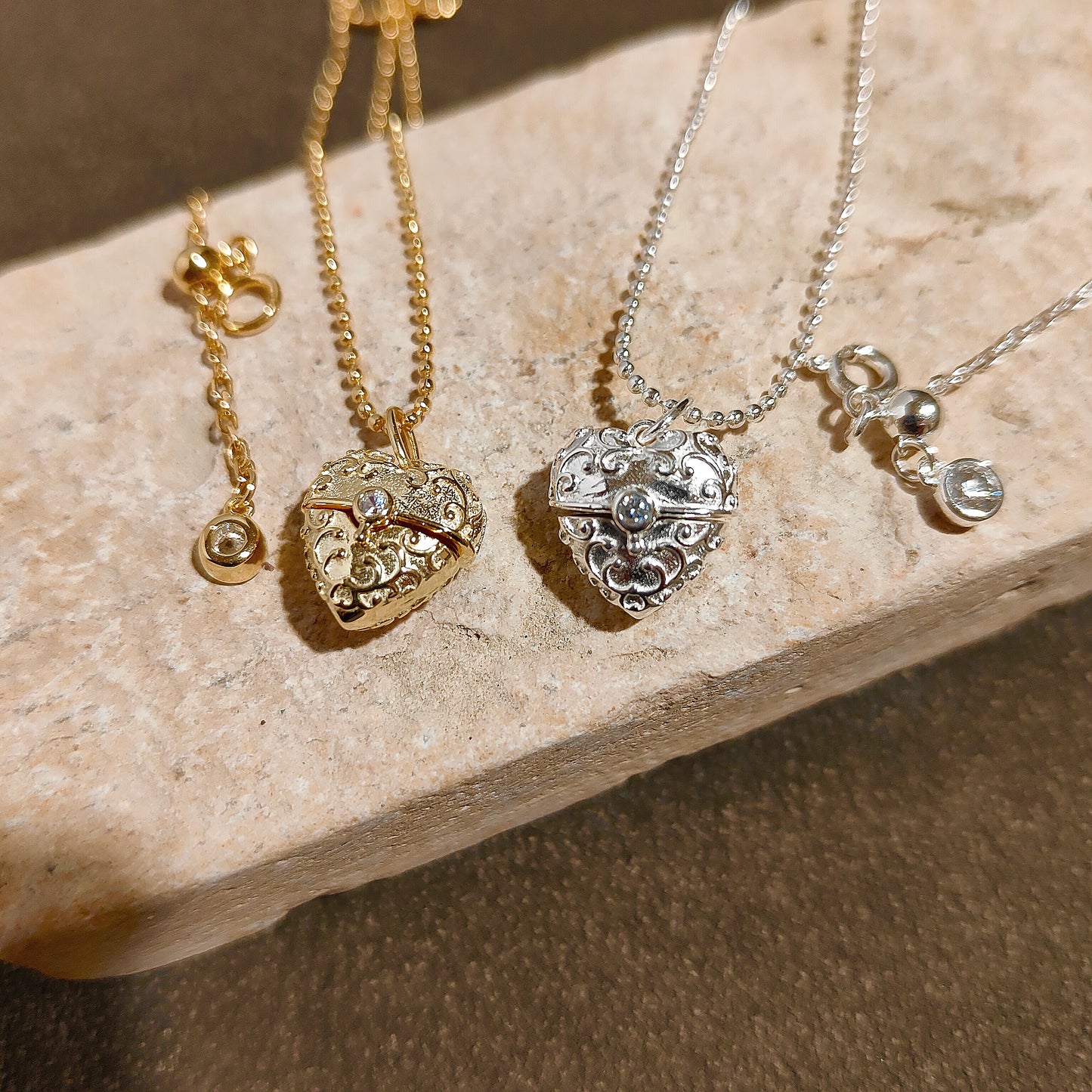 Matte carved heart gift box necklace